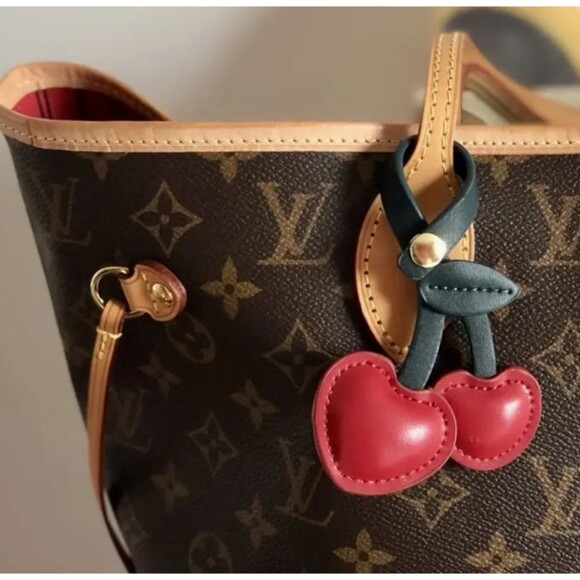 Red Cherries Cherry Keyring Keychain Key Ring Bag Hang - Picture 1 of 7